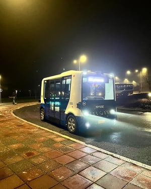 Remotedin robottibussit ovat suomen ensimmäiset kaupallisessa liikenteessä toimivat robottibussit